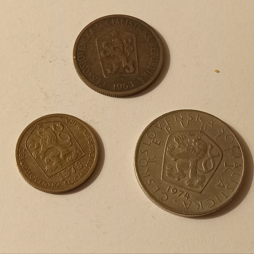 Czechoslovakia Coin Set - Picture 7 of 7